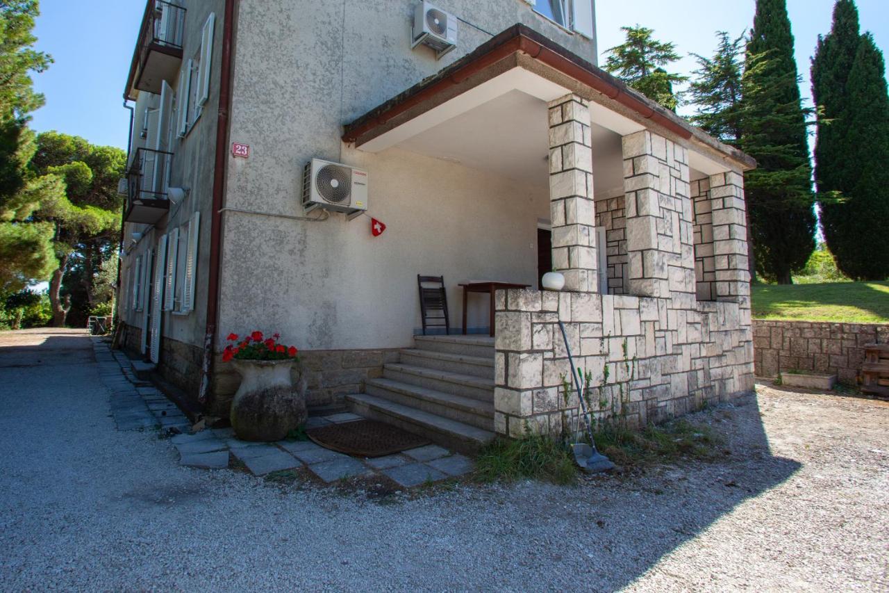 Hostel Trobenta In Oblak بورتوروز المظهر الخارجي الصورة