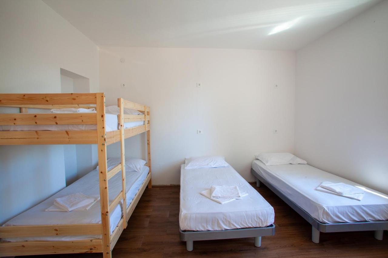 Hostel Trobenta In Oblak بورتوروز المظهر الخارجي الصورة