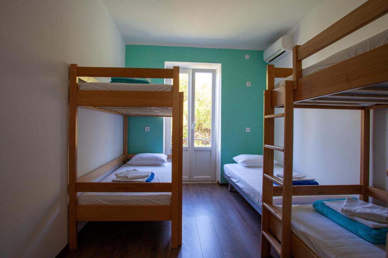 Hostel Trobenta In Oblak بورتوروز المظهر الخارجي الصورة