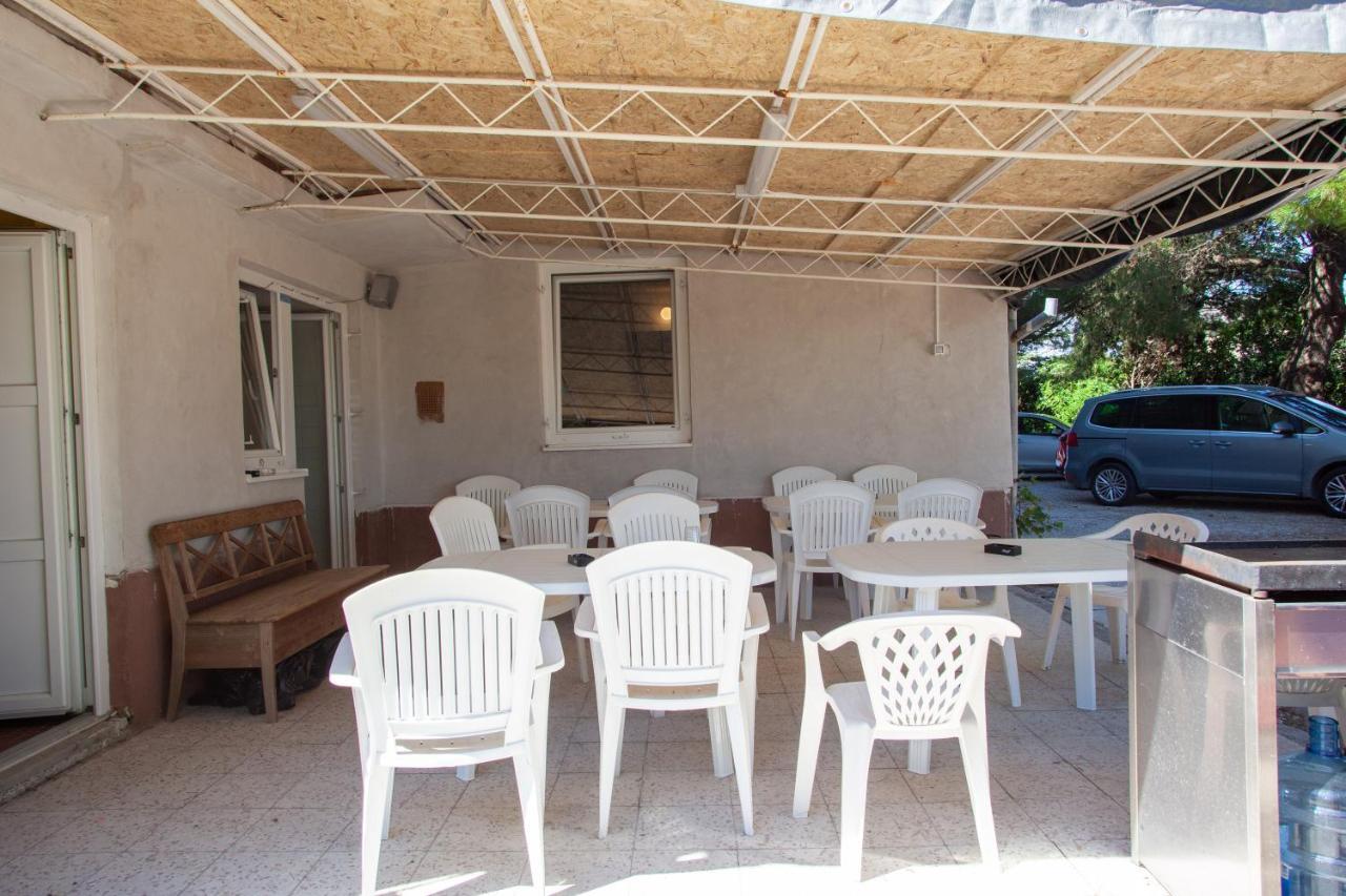 Hostel Trobenta In Oblak بورتوروز المظهر الخارجي الصورة