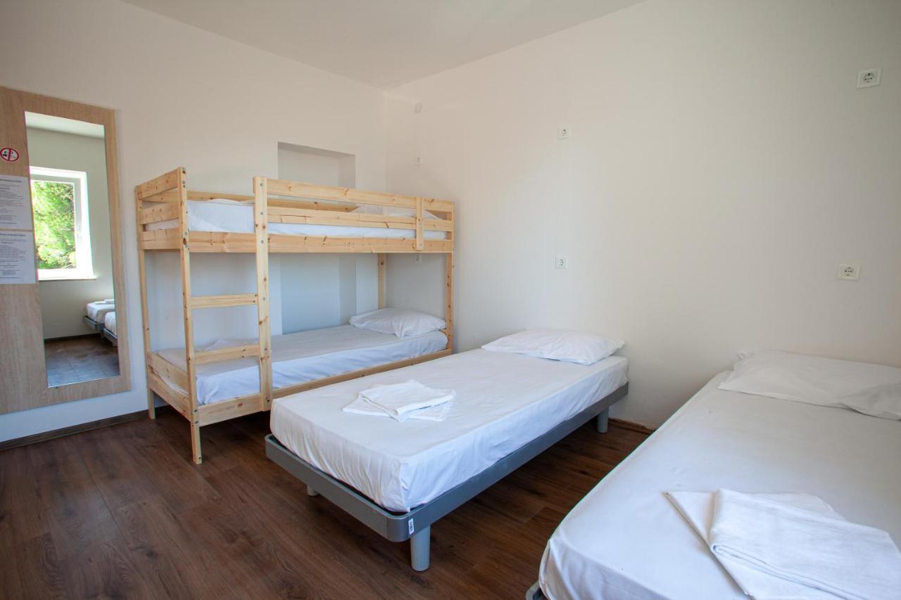 Hostel Trobenta In Oblak بورتوروز المظهر الخارجي الصورة