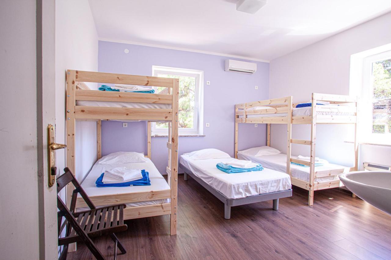 Hostel Trobenta In Oblak بورتوروز المظهر الخارجي الصورة