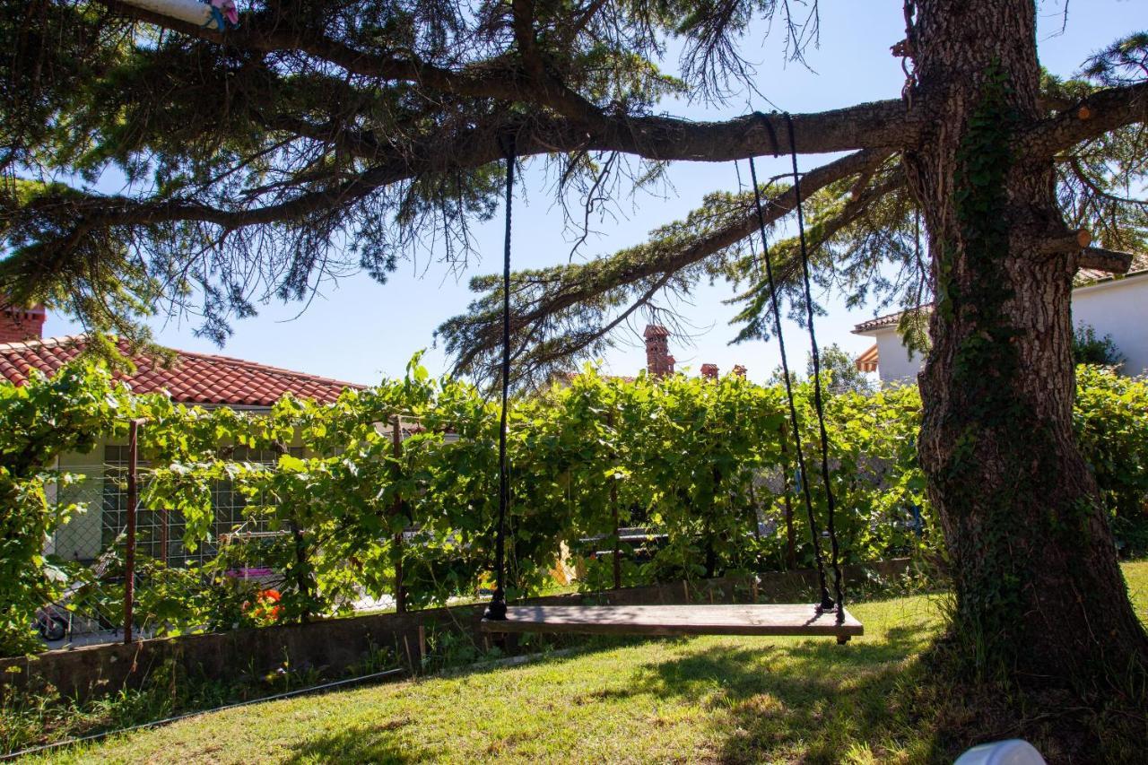 Hostel Trobenta In Oblak بورتوروز المظهر الخارجي الصورة